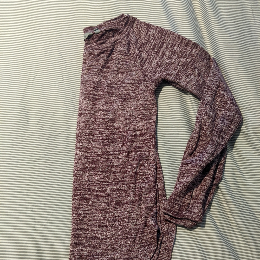 Athleta maroon pose top